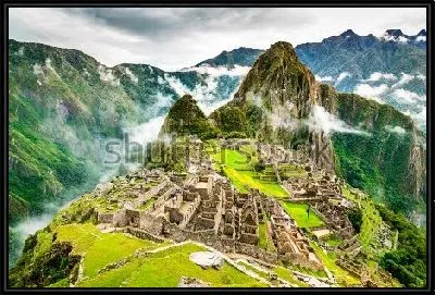 Руины древнего города империи инков Мачу-Пикчу в Перу