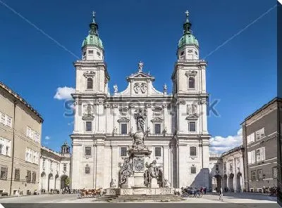 Знаменитый Зальцбургский собор 