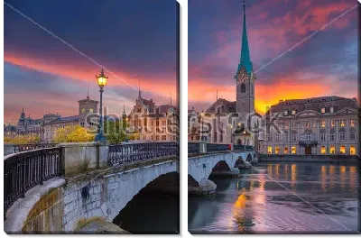 Модульная картина Красивый закат над Цюрихом с видом на мост через реку Лиммат и собор Фраумюнстер в Старом городе