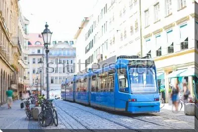 Голубой трамвай на улице Мюнхена