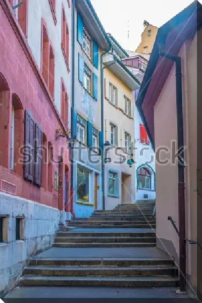 Постер Уютная узкая улица в Старом городе Базеля