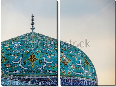Модульная картина Фрагмент расписанного красивым цветочным орнаментом купола храма в Куала-Лумпуре