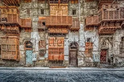 Плакат Живописная улица в исторической части города Джидда (Саудовская Аравия)