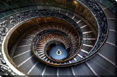 Красота геометрии в архитектуре - винтовая лестница   в виде спирали Фибоначчи