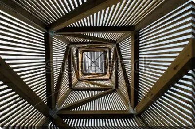 Геометрическая конструкция металлического тоннеля