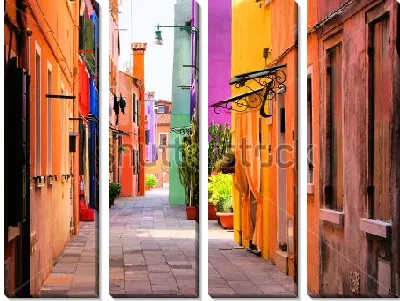 Модульная картина Уютная улица с разноцветными домами в квартале Бурано (Венеция, Италия)