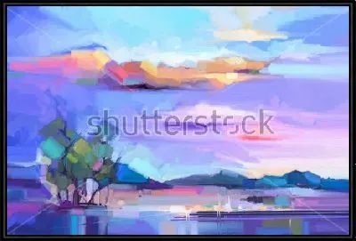 Сиреневый пейзаж с красивым небом, горами и островком с деревьями посреди озера