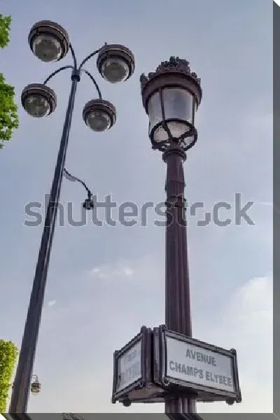 Картина маслом Композиция с уличными фонарями в стиле арт-деко на Елисейских полях в Париже