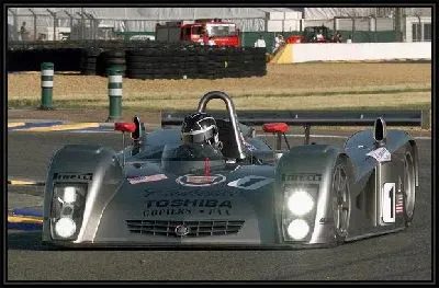 Гоночный автомобиль №2