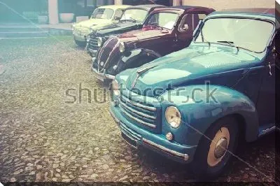 Постер Парковка с моделями старинных автомобилей