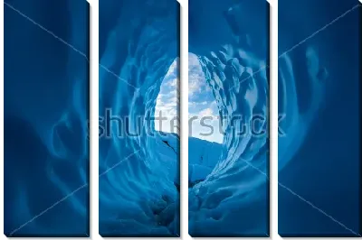 Модульная картина Прекрасный вид на утреннее небо из тоннеля ледяной пещеры в леднике Матануска на Аляске