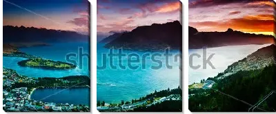 Модульная картина Панорамный аэрофотоснимок Квинстауна с видом на озеро Вакатипу, горы и закатное небо (Новая Зеландия)