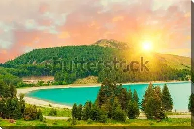 Картина маслом Красивый закат над лесистыми горами на побережье голубого озера Текапо (Новая Зеландия)