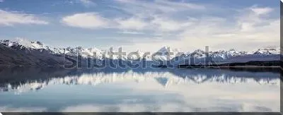 Картина маслом Великолепная панорама заснеженных гор Южных Альп в Новой Зеландии вдоль озера