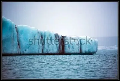 Ледяное плато в Ледяной лагуне Йокульсарлон (Исландия)