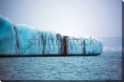 Ледяное плато в Ледяной лагуне Йокульсарлон (Исландия)