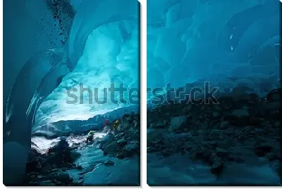 Модульная картина Очень красивый тоннель в голубом леднике