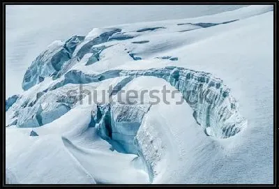 Картина Голубой ледник, занесённый снегом