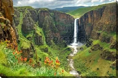 Картина маслом Фантастическая панорама самого красивого водопада в мире Малетсюнейане в Южной Африке на территории государства Лесото