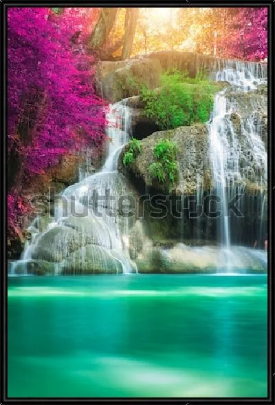 Картина Водопад Эраван в осеннем красочном лесу Национального парка Таиланда