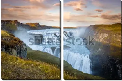 Модульная картина Вечернее небо над водопадом Гюдльфосс в Исландии