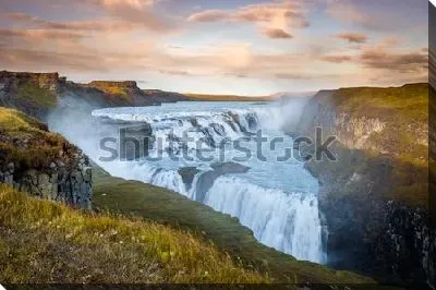 Постер Вечернее небо над водопадом Гюдльфосс в Исландии