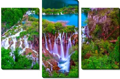 Фантастический пейзаж с лесами и водопадами в Национальном парке Плитвицкие озера (Хорватия)