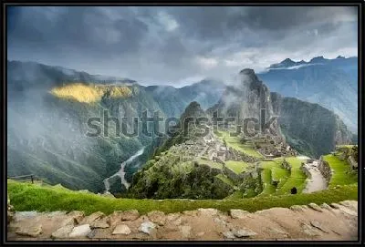 Картина Фантастическая панорама с восходом солнца над древним городом Мачу-Пикчу в Перу