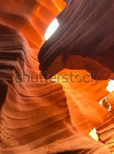 Плакат Фантастические природные формы скал из песчаника в Каньоне Антилопы (США, штат Аризона) №8