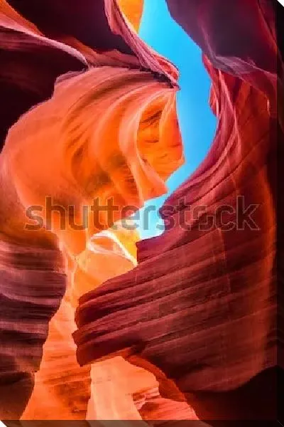 Постер Фантастические природные формы и цвет скал из песчаника в Каньоне Антилопы (США, штат Аризона) №5