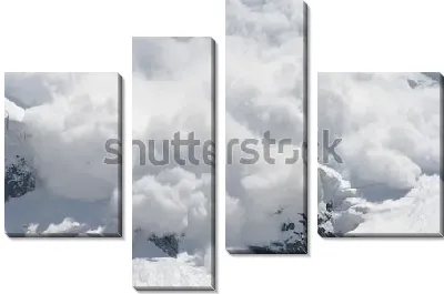 Бурлящая снежная лавина