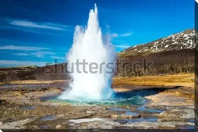 Извержение гейзера Строккур (Исландия)