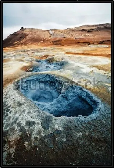 Картина Фантастический пейзаж с кратерами горячих источников в геотермальной долине Хверир (Исландия)