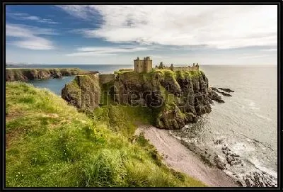 Картина Средневековый замок Данноттар (Шотландия)