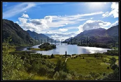 Картина Великолепная зелёная долина озера Лох-Шил (Шотландия)