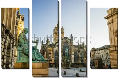 Модульная картина Великолепный вид на улицу Королевская миля  с дворцами и статуями (Эдинбург, Шотландия)