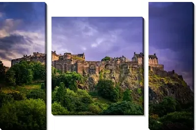 Модульная картина Великолепная панорама с видом на Эдинбургский Замок в окружении зелёного леса и мрачного неба (Шотландия)