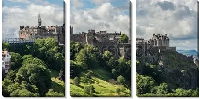 Модульная картина Великолепная панорама Эдинбургского замка на скалистом холме в окружении зелёного парка (Шотландия)