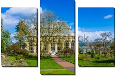 Модульная картина Красивое здание оранжереи в Королевском ботаническом саду Эдинбурга