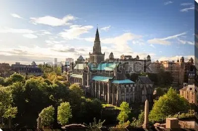 Постер Великолепная вид на кафедральный собор Глазго в солнечный день (Шотландия)