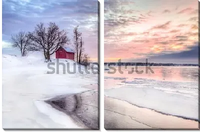 Модульная картина Великолепный зимний пейзаж с красивым закатным небом и домиком на заснеженном берегу Стокгольмского архипелага (Швеция)