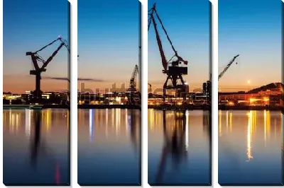 Модульная картина Вечерний урбанистический пейзаж с кранами в порту Гётеборга (Швеция)