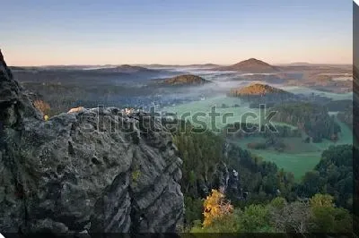 Постер Великолепная панорама скалистых гор и лесов Чешской Швейцарии - чешской части Эльбских Песчаниковых гор