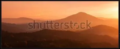 Картина Великолепный оранжевый закат над горными хребтами в Чешской Швейцарии