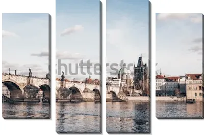 Модульная картина Вид на Карлов мост на реке Влтава и Старый город в Праге