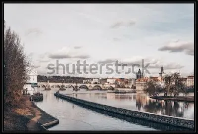 Картина Панорама Праги с видом на Карлов Мост и Старый город на набережной Влтавы