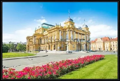 Картина Великолепное здание Национального Театра в Загребе (Хорватия)