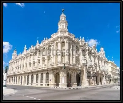 Картина Большой театр Гаваны - одна из основных достопримечательностей города (Куба) 