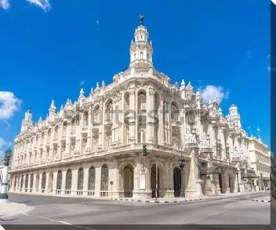 Постер Большой театр Гаваны - одна из основных достопримечательностей города (Куба) 