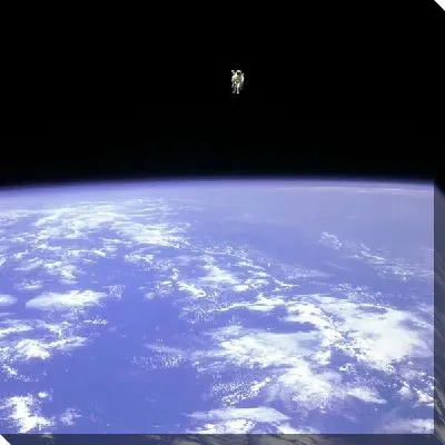 Космонавт на орбите